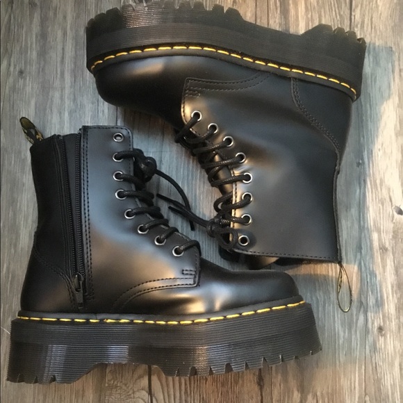 Dr. Martens Shoes - ❌SOLD❌ DOC MARTENS Jadon Like New!